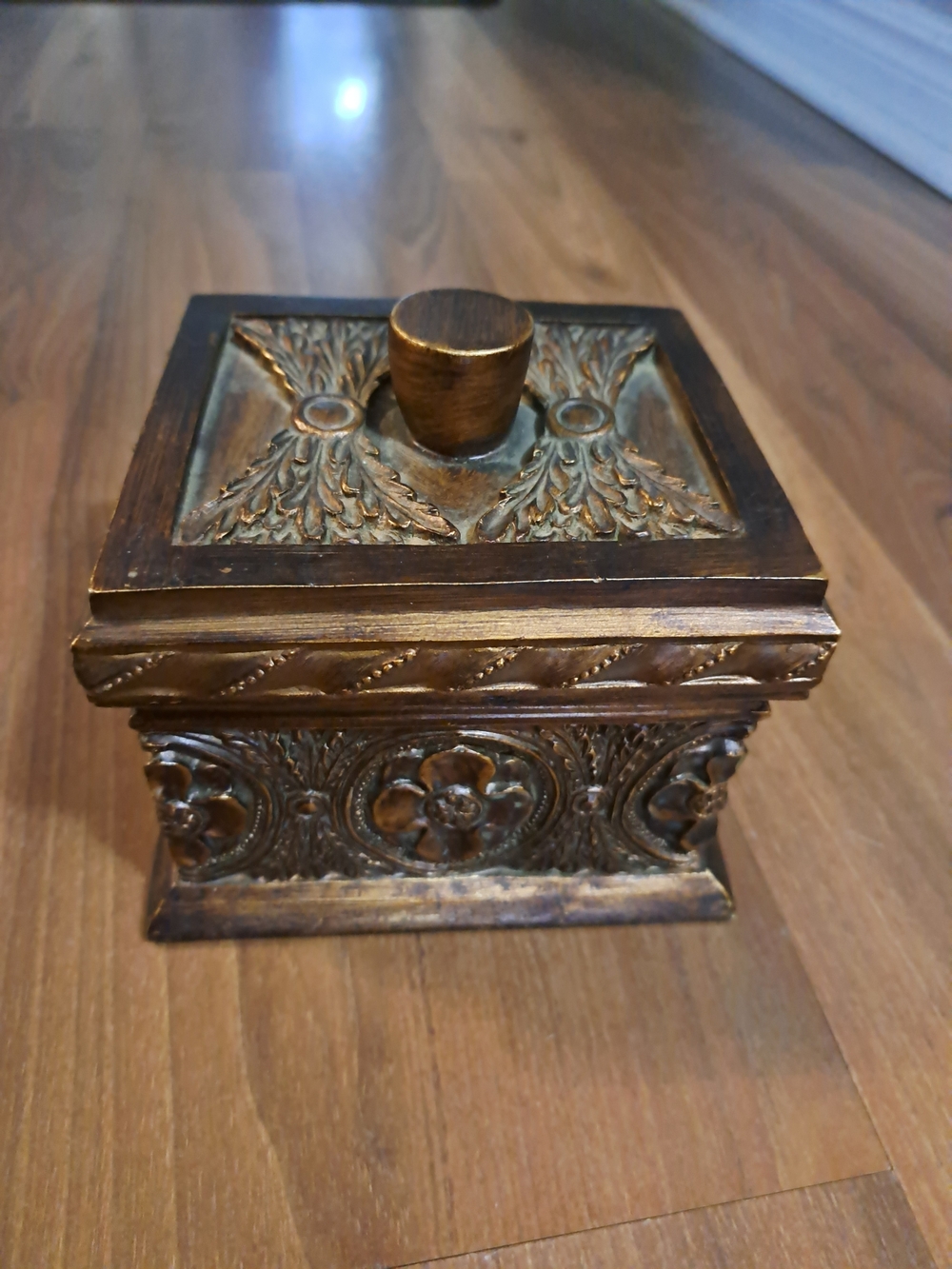 Ornate Wooden Decorative Trinket Box with Lid